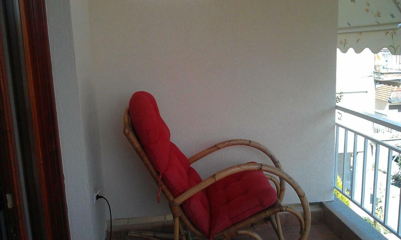 Apartment 60M From Sea! Nea Kallikrateia Εξωτερικό φωτογραφία